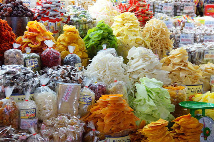 Merchandises often found in Ben Thanh Market